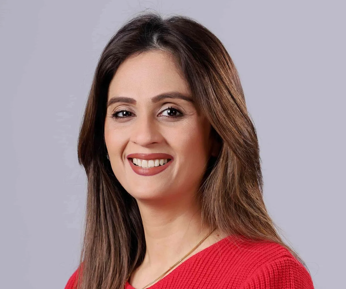 Ms. Yasmeen  Hussain